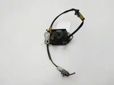 Second-hand car spare part trunk lock for toyota yaris (ncp1/nlp1/scp1) 1.4 d-4d linea luna oem iam references 6935052170  