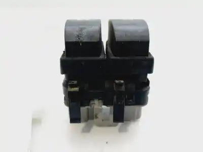 Second-hand car spare part LEFT FRONT POWER WINDOW SWITCH for RENAULT SCENIC II  OEM IAM references 8200107772  