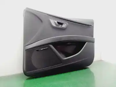 Second-hand car spare part right front door trim for seat leon st (5f8) 1.8 tsi oem iam references 5f4867132   Second-hand car spare part right front door trim for seat leon st (5f8) 1.8 tsi oem iam references 5f4867132