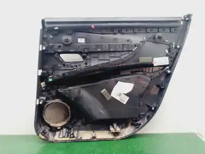 Recambio de automóvil de segunda mano de GUARNECIDO PUERTA TRASERA IZQUIERDA para PEUGEOT 5008 ALLURE referencias OEM IAM M0522968  
