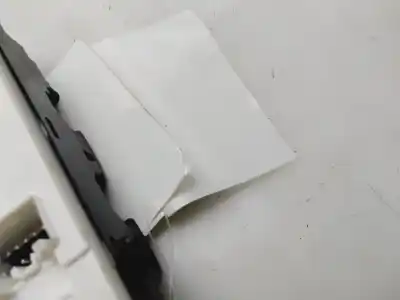 Pezzo di ricambio per auto di seconda mano interruttore alzacristalli anteriore sinistro per mazda 3 lim. (bl) active riferimenti oem iam bek666350  