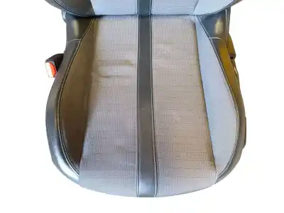 Second-hand car spare part left front seat for peugeot 208 (p2) allure oem iam references 9823919080