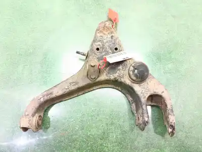 Pezzo di ricambio per auto di seconda mano Braccio Sospensione Inferiore Anteriore Destro per MITSUBISHI MONTERO (V20/V40) 2500 TD GL Riferimenti OEM IAM MN161354  