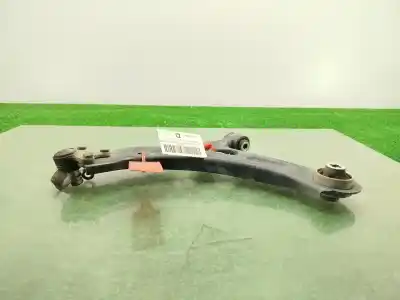 Peça sobressalente para automóvel em segunda mão braço de suspensão inferior dianteiro direito por peugeot 208 (p2) allure referências oem iam 9857897880