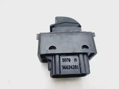 Автозапчасти б/у ВЫКЛЮЧАТЕЛЬ ЛЕВОГО ПЕРЕДНЕГО ОКНА за PEUGEOT PARTNER KOMBI  ссылки OEM IAM 96624281  