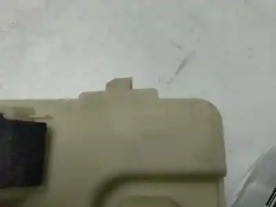 Second-hand car spare part interior left rear handle for dodge caliber 2.0 s oem iam references 186204472  