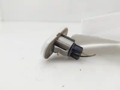 Peça sobressalente para automóvel em segunda mão farolim do lado esquerdo por dacia logan ambiance referências oem iam 8200257684   Peça sobressalente para automóvel em segunda mão farolim do lado esquerdo por dacia logan ambiance referências oem iam 8200257684