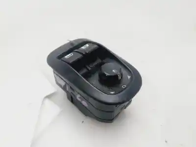 Pièce détachée automobile d'occasion commande de lève vitre avant gauche pour peugeot 206 berlina xt références oem iam 6552wp  