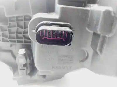 Second-hand car spare part right headlight for renault austral techno 199 cv / 147 kw oem iam references 260103381r  