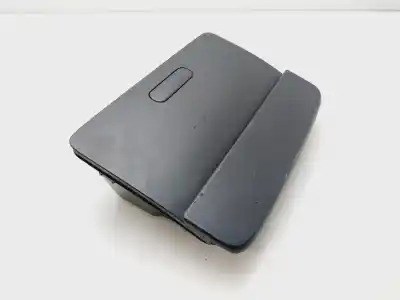 Recambio de automóvil de segunda mano de GUANTERA PEQUEÑA para VOLKSWAGEN CADDY KA/KB (2K) Life referencias OEM IAM 2K0858329  