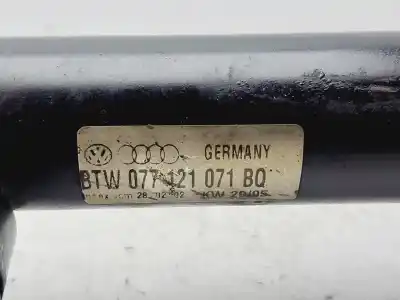 Автозапчасти б/у трубка за audi a8 (4e2) 4.2 quattro ссылки oem iam 077121071bq  