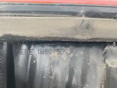 Автозапчастина б/у внутрішній правий завод для seat leon (1m1) 1.9 tdi посилання на oem iam 1m6945092b  