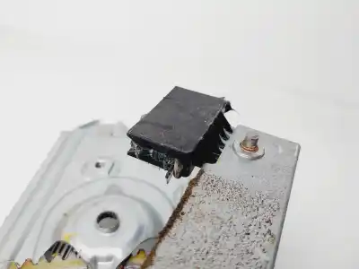 Автозапчастина б/у  для RENAULT SCENIC III  Посилання на OEM IAM 807205115R  