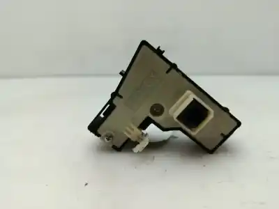 Second-hand car spare part hazard warning lights for toyota prius (nhw30) plug-in hybrid advance oem iam references 75d808