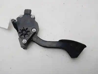 Second-hand car spare part accelerator pedal for toyota prius (nhw30) plug-in hybrid advance oem iam references 7811012050