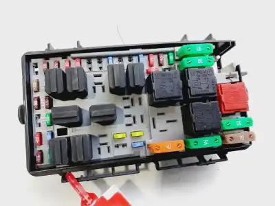 Second-hand car spare part fuse box unit for opel corsa d cosmo oem iam references 13217392ef