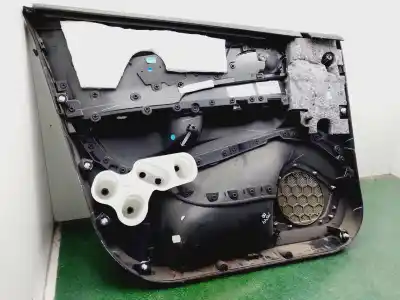 Pezzo di ricambio per auto di seconda mano rivestimento porta anteriore destro per renault captur zen riferimenti oem iam 80900571r  
