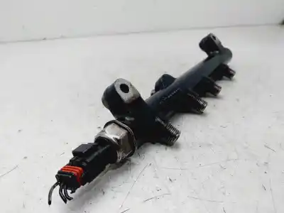 Автозапчасти б/у рампа инжектора за ssangyong kyron 200 xdi premium 4wd ссылки oem iam a6640700295  