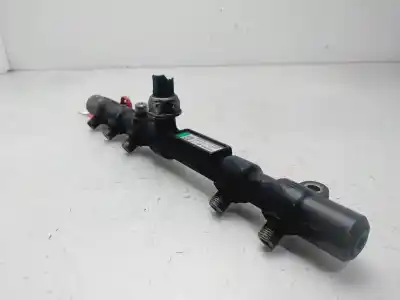 Pièce détachée automobile d'occasion Rampe D'injecteur pour SSANGYONG RODIUS Xdi Références OEM IAM A6658700495  