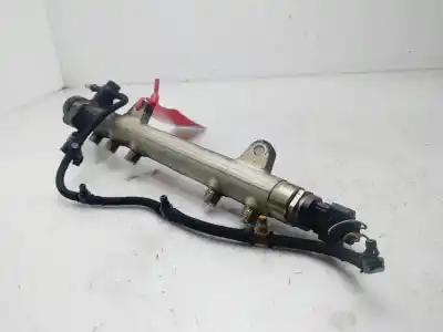 Pezzo di ricambio per auto di seconda mano Rampa Iniettori per OPEL CORSA C Essentia Riferimenti OEM IAM 46817523  