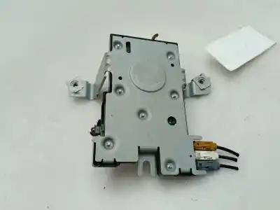 Second-hand car spare part electronic module for audi a3 (8p) 1.6 fsi ambiente 116 cv / 85 kw oem iam references 8p4035225  