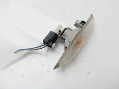 Peça sobressalente para automóvel em segunda mão farolim do lado direito por bmw serie 1 berlina (e81/e87) 118d referências oem iam 63137253326  
