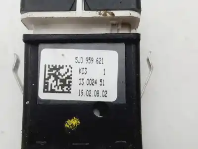 Pièce détachée automobile d'occasion Bouton Interrupteur pour SKODA FABIA II COMBI (545) 1.2 Références OEM IAM 5J0959621   Pièce détachée automobile d'occasion Bouton Interrupteur pour SKODA FABIA II COMBI (545) 1.2 Références OEM IAM 5J0959621