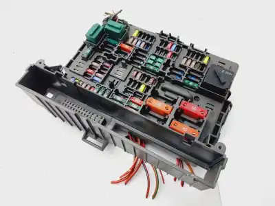 Second-hand car spare part fuse box unit for bmw x1 (e84) sdrive 18d oem iam references 9119446  