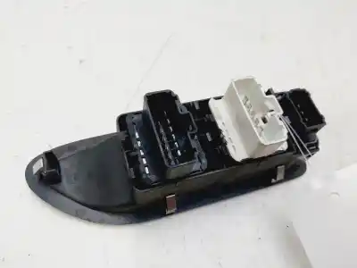 Second-hand car spare part left front power window switch for renault laguna ii (bg0/1_) 1.9 dci (bg08, bg0g) oem iam references 8200397299  