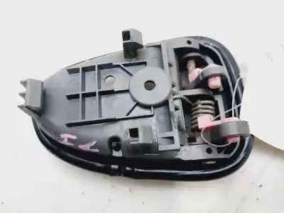 Second-hand car spare part interior left front handle for hyundai accent (mc) gl crdi oem iam references 8261025000  