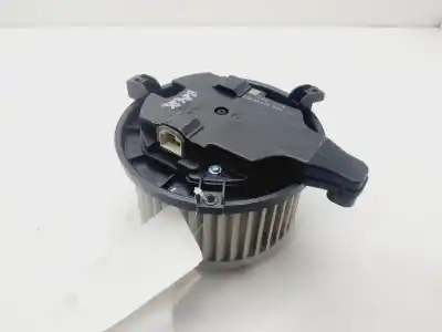 Pezzo di ricambio per auto di seconda mano ventola riscaldamento per renault austral techno 199 cv / 147 kw riferimenti oem iam 272v06le0b  