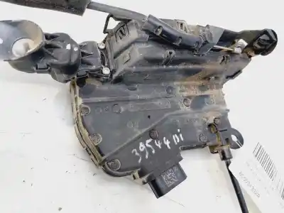 Peça sobressalente para automóvel em segunda mão fechadura da porta dianteira esquerda por renault captur zen referências oem iam 805031332r  