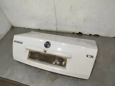 Автозапчастина б/у загальні двері для volkswagen passat b5 (3b2) 1.9 tdi посилання на oem iam 3b5827025c  