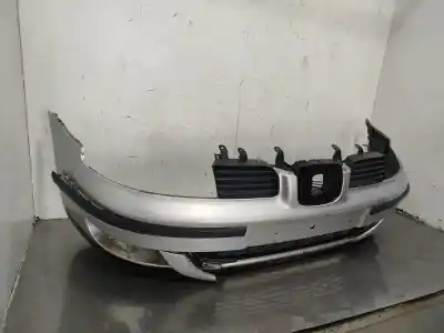 Pezzo di ricambio per auto di seconda mano Paraurti Anteriore per SEAT LEON (1M1) 1.6 Riferimenti OEM IAM 1M0807221ATGRU  