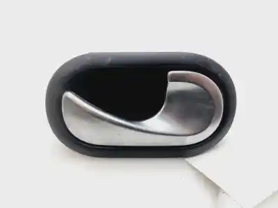 Peça sobressalente para automóvel em segunda mão Puxador Interior Dianteiro Direito por RENAULT MODUS Confort Dynamique 98 CV / 72 KW Referências OEM IAM 8200310580  