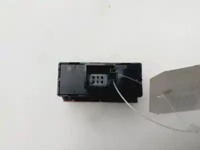 Peça sobressalente para automóvel em segunda mão interruptor 4 piscas - emergência por skoda rapid ambition referências oem iam 5ja953507b   Peça sobressalente para automóvel em segunda mão interruptor 4 piscas - emergência por skoda rapid ambition referências oem iam 5ja953507b