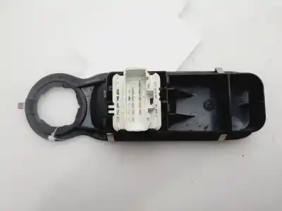 Second-hand car spare part left front power window switch for renault modus confort dynamique 98 cv / 72 kw oem iam references 8200277630a