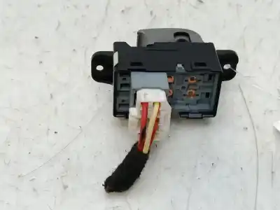 Peça sobressalente para automóvel em segunda mão botão / interruptor elevador vidro traseiro direito por ssangyong xlv limited 4x2 115 cv / 85 kw referências oem iam 8585035000  
