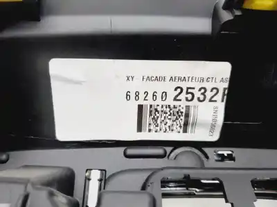 Pezzo di ricambio per auto di seconda mano console centrale per renault captur zen riferimenti oem iam 682602532r  