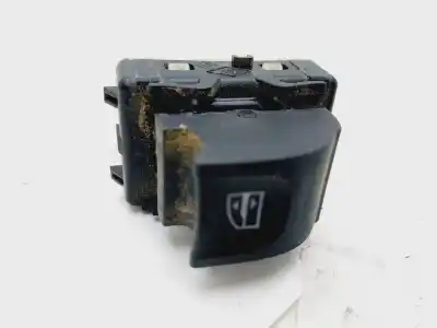 Peça sobressalente para automóvel em segunda mão botão / interruptor elevador vidro traseiro esquerdo por renault captur zen referências oem iam 254218614r  