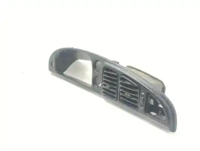 Pezzo di ricambio per auto di seconda mano modanatura cruscotto per ssangyong musso 2.9 tdi grand lux riferimenti oem iam 7655005406lad  
