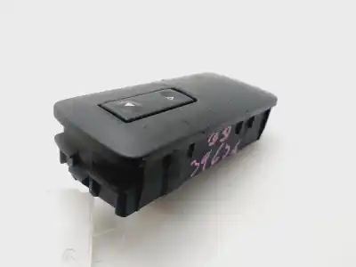 Pezzo di ricambio per auto di seconda mano Interruttore Alzacristalli Anteriore Destro per OPEL VECTRA C (Z02) 1.8 (F69) Riferimenti OEM IAM 09185959   Pezzo di ricambio per auto di seconda mano Interruttore Alzacristalli Anteriore Destro per OPEL VECTRA C (Z02) 1.8 (F69) Riferimenti OEM IAM 09185959