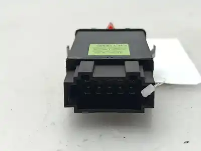 Second-hand car spare part hazard warning lights for audi a3 (8l) 1.9 tdi ambiente oem iam references 8l0941509p   Second-hand car spare part hazard warning lights for audi a3 (8l) 1.9 tdi ambiente oem iam references 8l0941509p