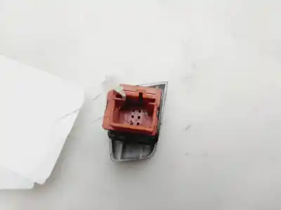 Second-hand car spare part hazard warning lights for citroen c-elysée exclusive oem iam references 96765876zd   Second-hand car spare part hazard warning lights for citroen c-elysée exclusive oem iam references 96765876zd