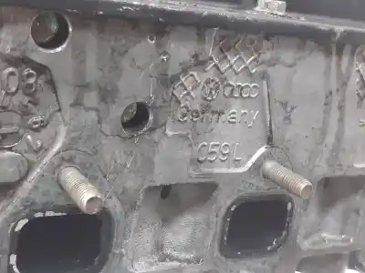 Peça sobressalente para automóvel em segunda mão cabeça / culatra por audi allroad quattro (4b5) 2.5 tdi (132kw) referências oem iam 059l  