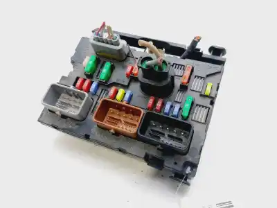 Peça sobressalente para automóvel em segunda mão caixa de fusíveis e relés por peugeot 207 xt referências oem iam 9664055580