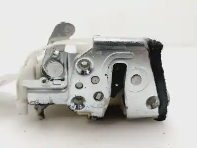 Автозапчастина б/у замок дверей заднього лівого для SUZUKI SWIFT BERLINA (MZ) GL Посилання на OEM IAM 8230262J03000  