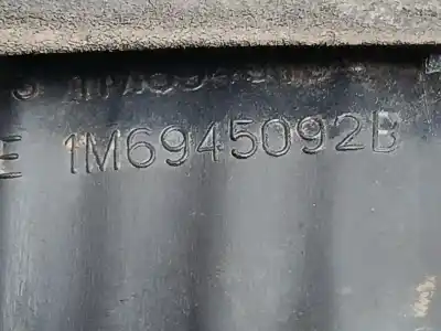 Автозапчастина б/у внутрішній правий завод для seat leon (1m1) sport f.r. 150 cv / 110 kw посилання на oem iam 1m6945092b  