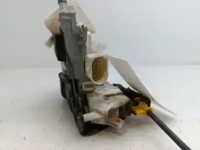 Peça sobressalente para automóvel em segunda mão fechadura da porta dianteira esquerda por audi a1 (8x) attraction referências oem iam 8j1837015c  