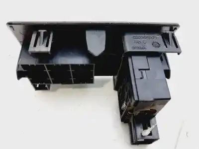 Second-hand car spare part HEADLIGHTS SWITCH for RENAULT KANGOO  OEM IAM references 8200379685  